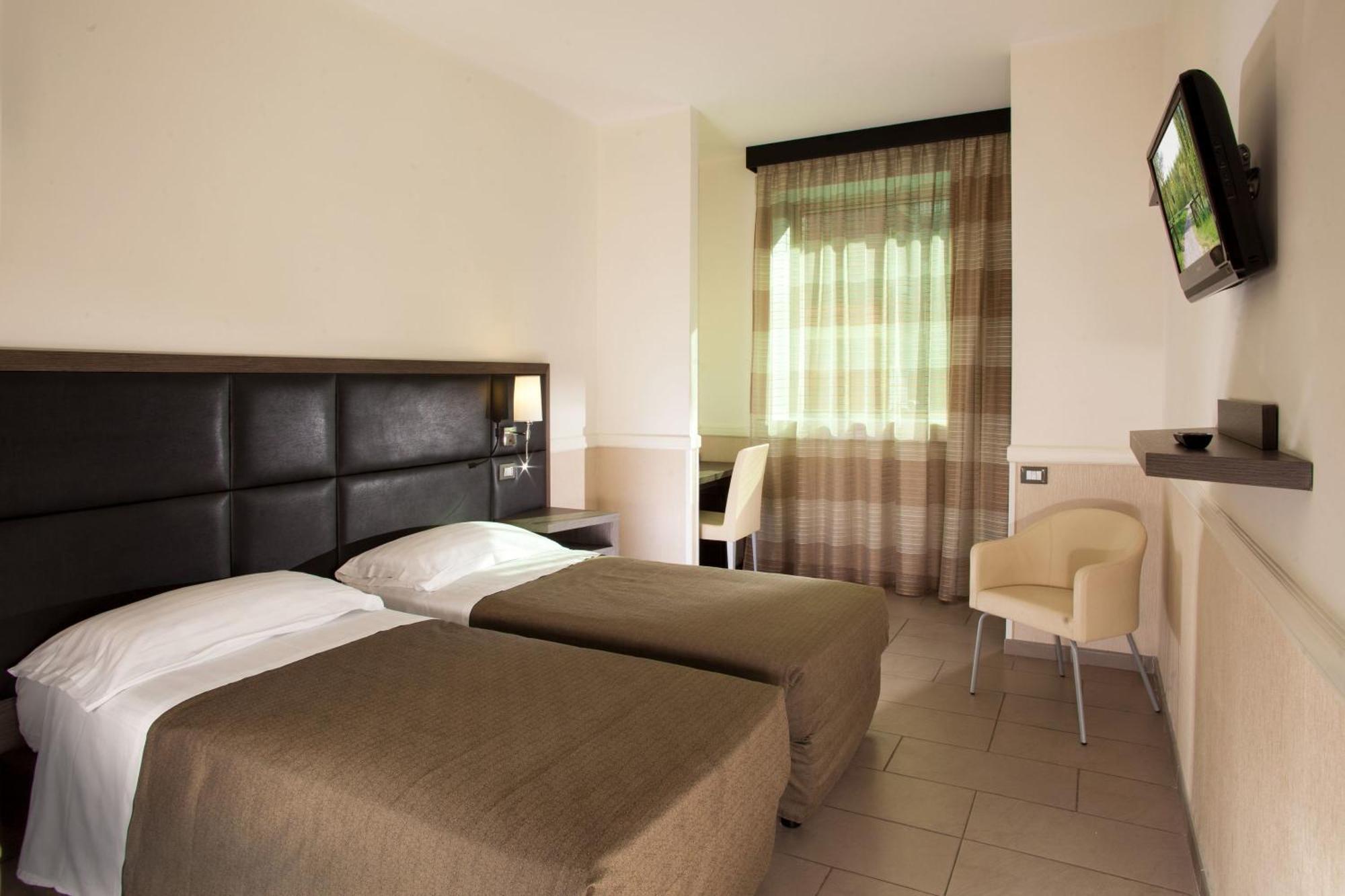 Superior Double or Twin Room,1433638705:JPEG