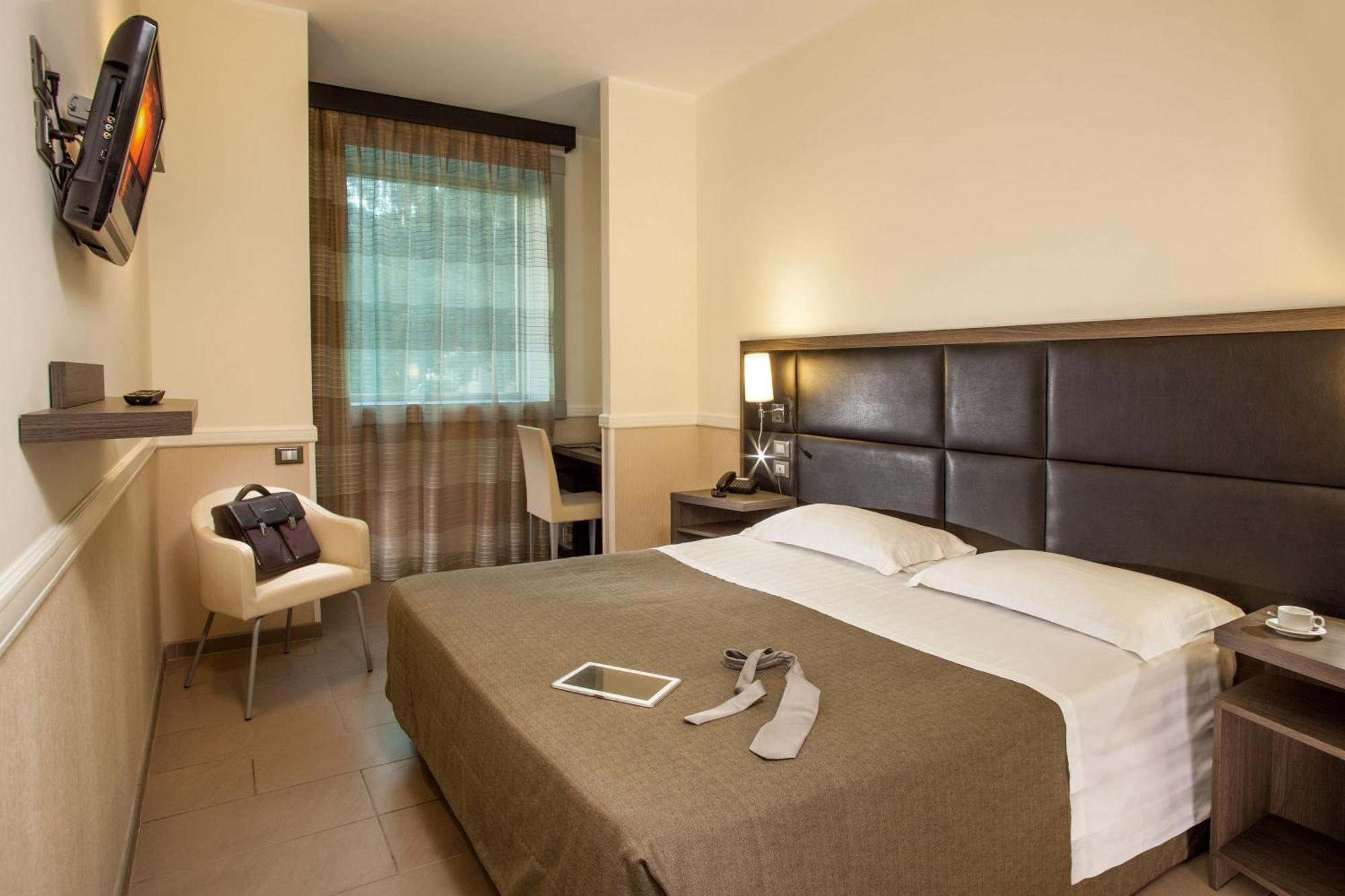 Double or Twin Room,117699433:JPEG